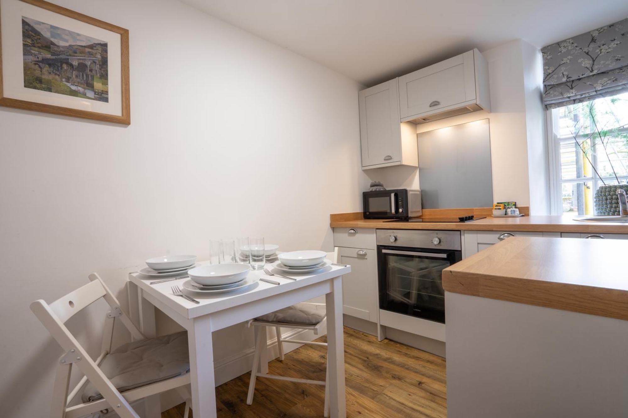 Hassop Station Apartment On The Monsal Trail Бейкуел Екстериор снимка