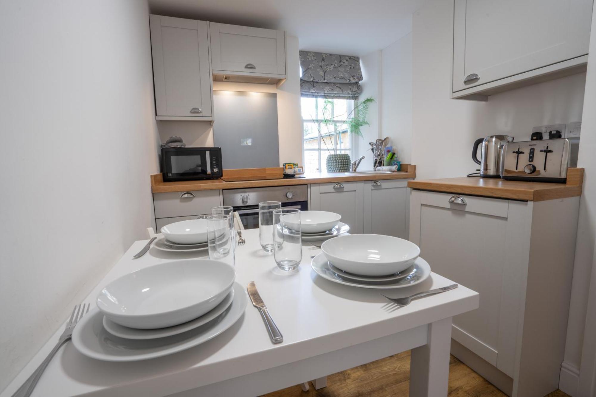 Hassop Station Apartment On The Monsal Trail Бейкуел Екстериор снимка
